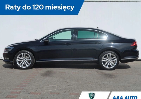 Volkswagen Passat cena 58000 przebieg: 230421, rok produkcji 2015 z Świnoujście małe 191